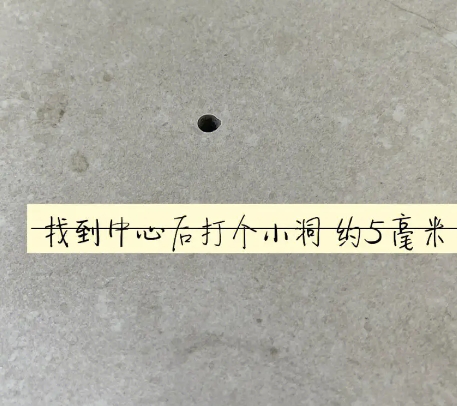 阳曲瓷砖空鼓维修公司专业解答在瓷砖铺贴过程中，如果砂料搅拌不均匀，将会带来以下问题